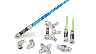 Illustration for article titled The Force Awakens' Crossguard Lightsaber Has Nothing On These DIY Toys